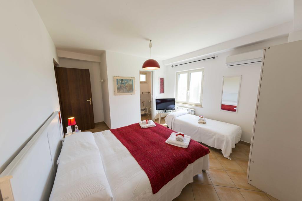 La Locanda Country House Borgo Montenero Buitenkant foto